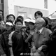 Pei with the construction team for the Suzhou Museum.